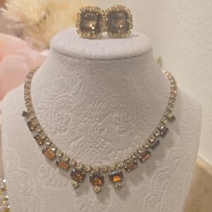 Vintage Elegant Gold and Brown Jewelry Set